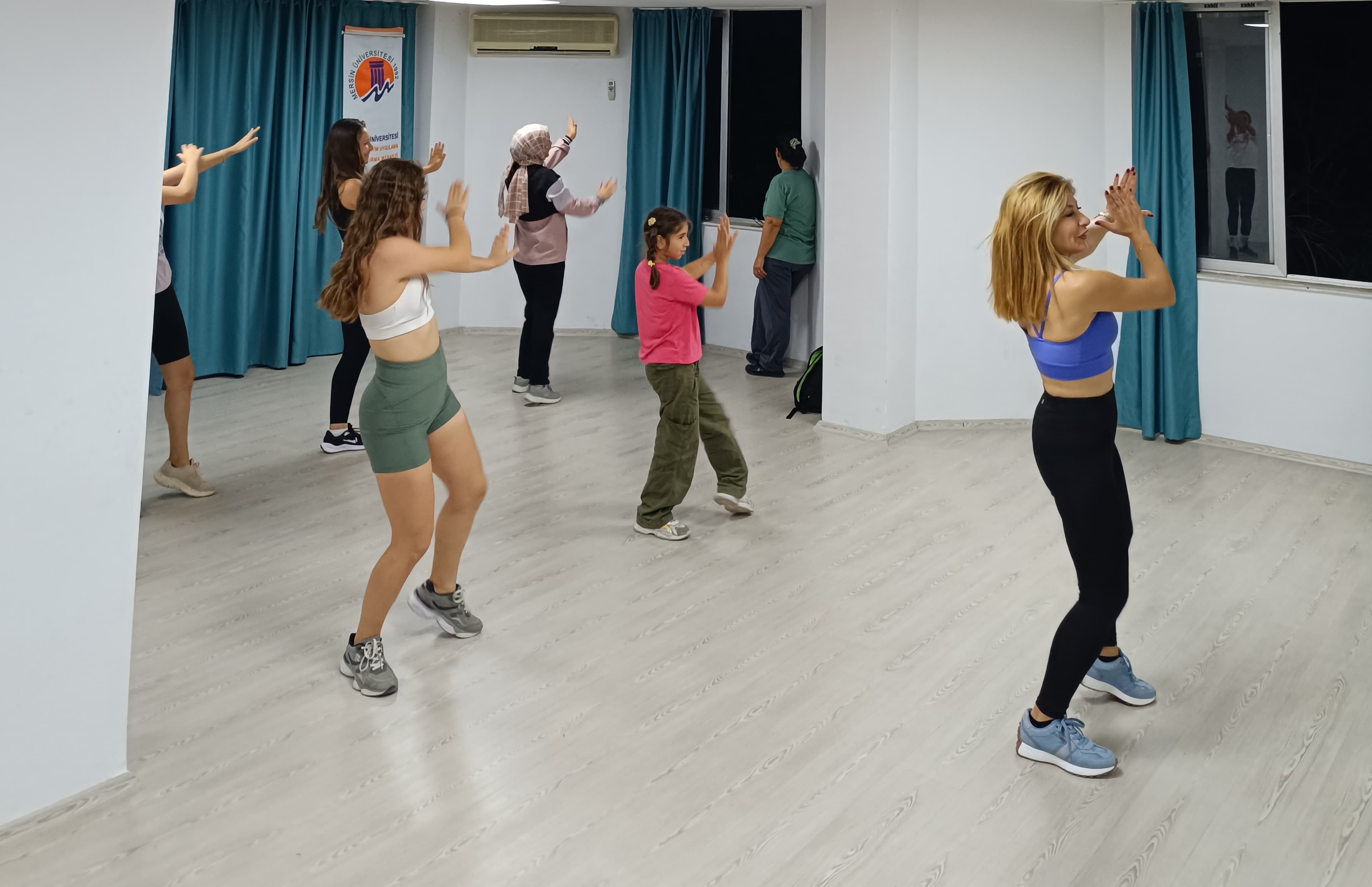 MEÜSEM'de ZUMBA devam ediyor